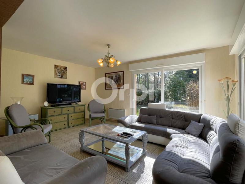 Maison - 181 m² - 6 pièces