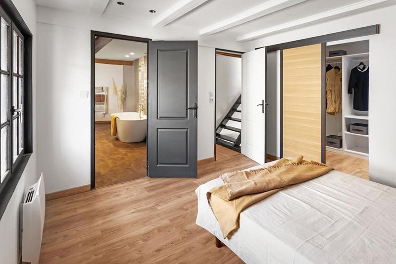 Maison - 198 m² - 7 pièces