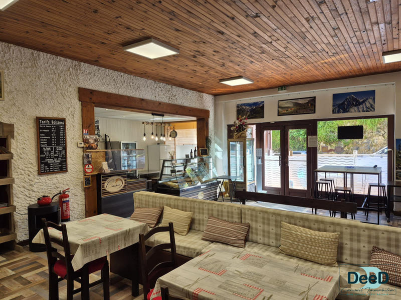 Local commercial - 200 m²