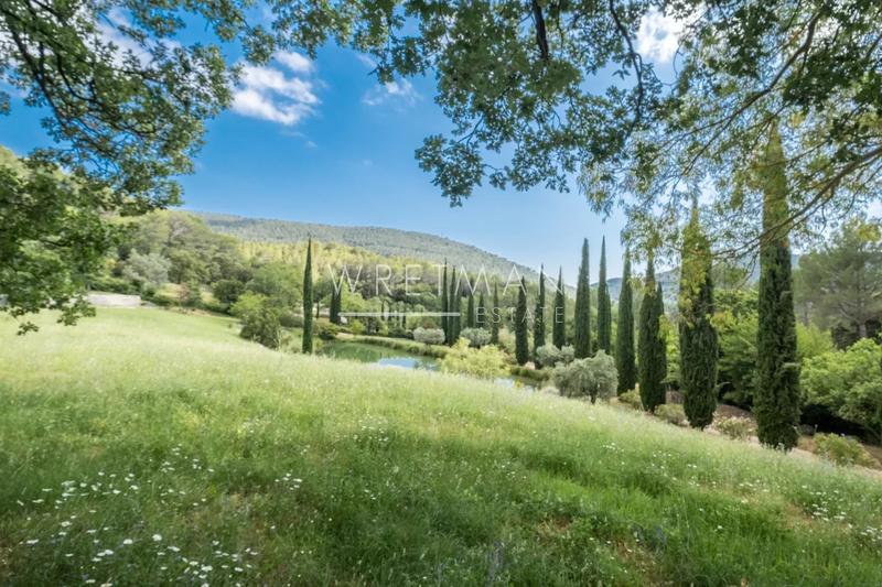 Villa - 270 m² - 7 pièces