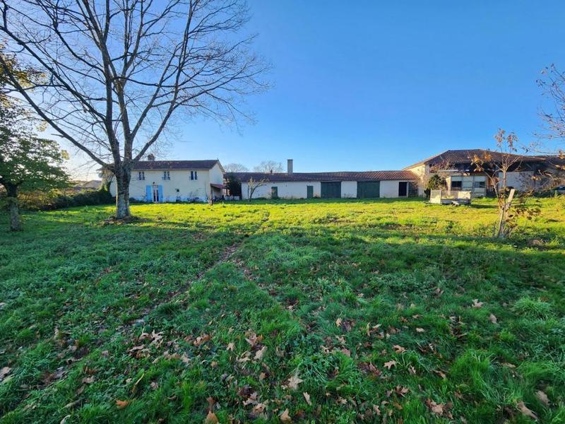 Maison - 166 m² - 7 pièces