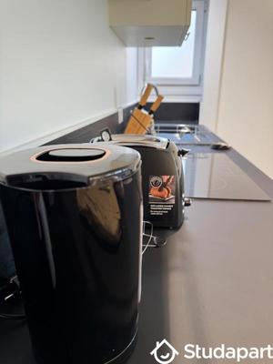 Chambre - 12 m² - 1 pièce