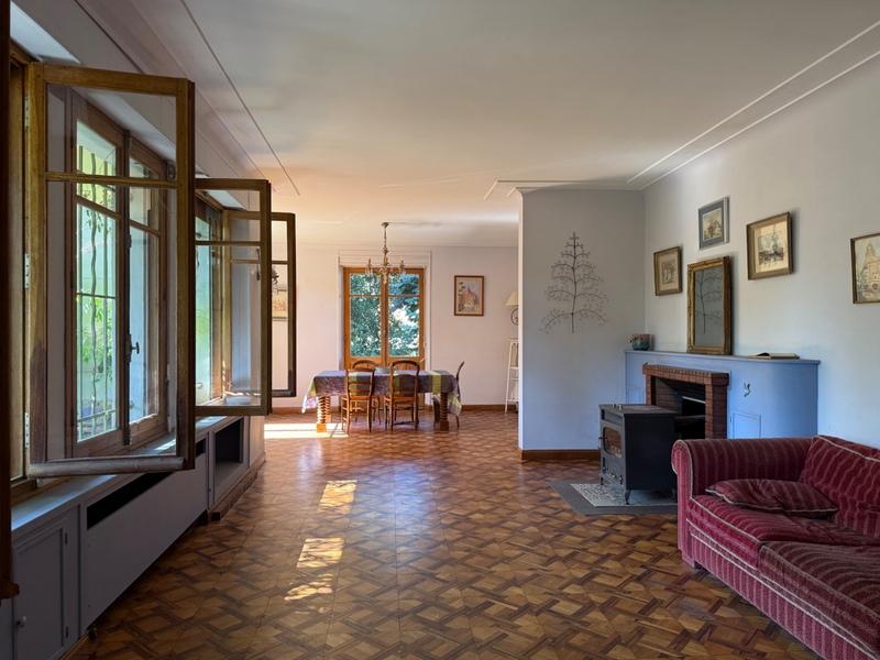 Maison - 262 m² - 12 pièces