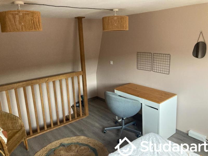 Chambre - 10 m² - 1 pièce