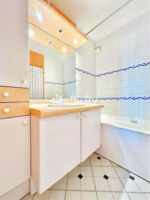 Appartement - 91 m² - 4 pièces