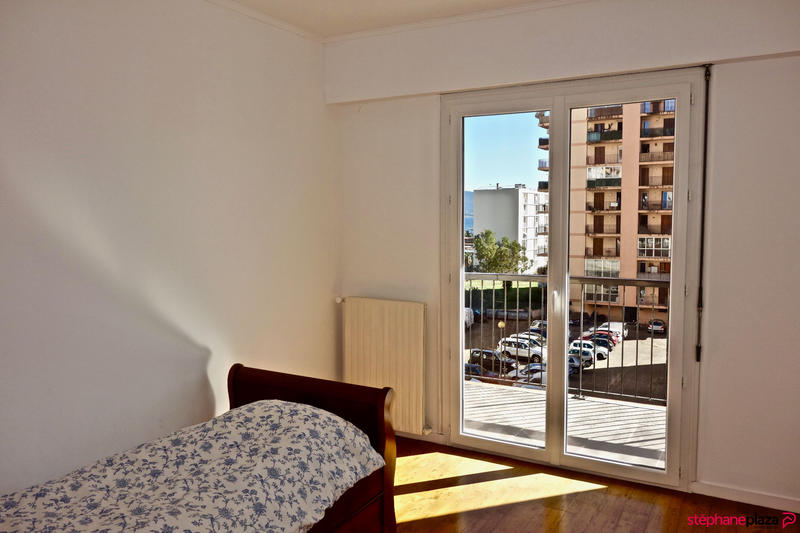 Appartement - 86 m² - 4 pièces