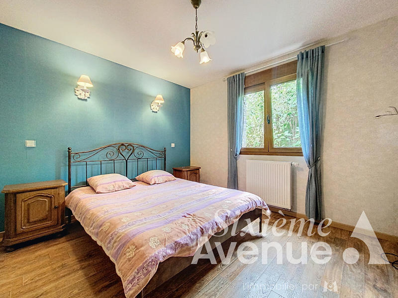 Maison - 246 m² - 5 pièces