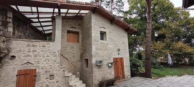 Maison - 232 m² - 8 pièces