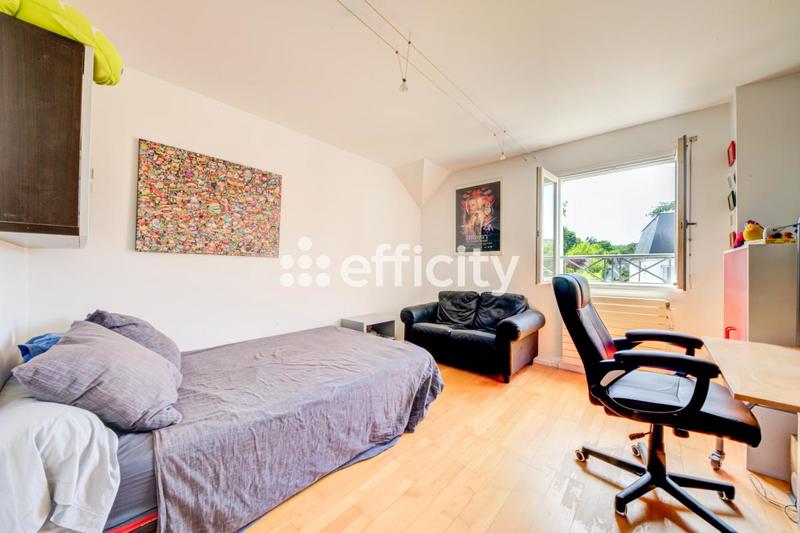 Maison - 170 m² - 6 pièces