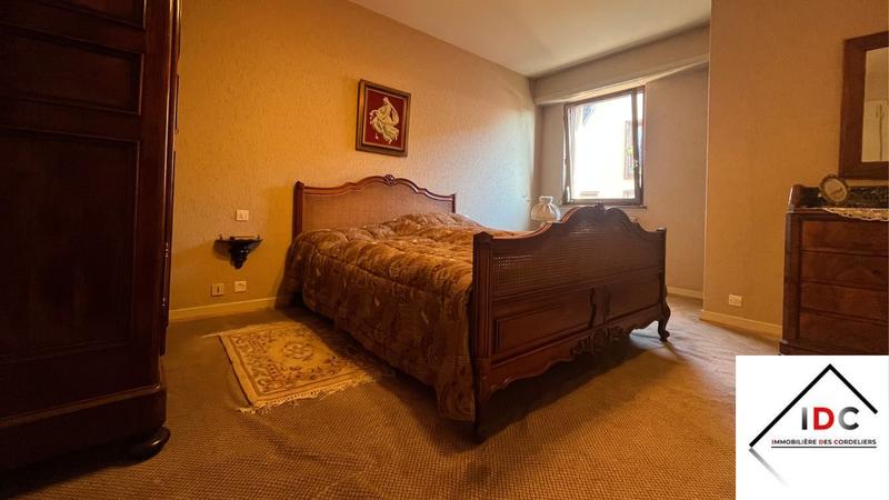 Appartement - 168 m² - 5 pièces