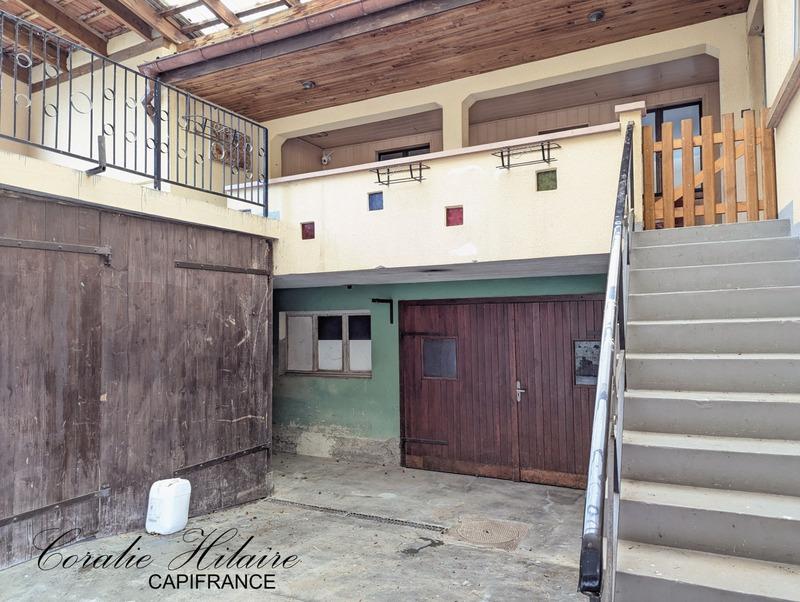 Maison - 171 m² - 8 pièces