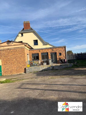 Maison - 200 m² - 8 pièces