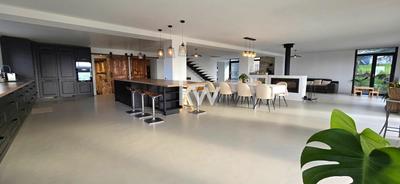 Bastide - 429 m² - 12 pièces