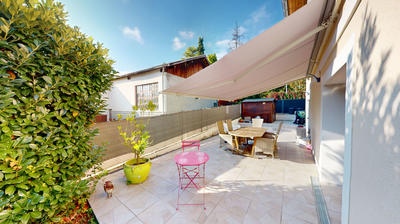 Appartement - 100 m² - 4 pièces