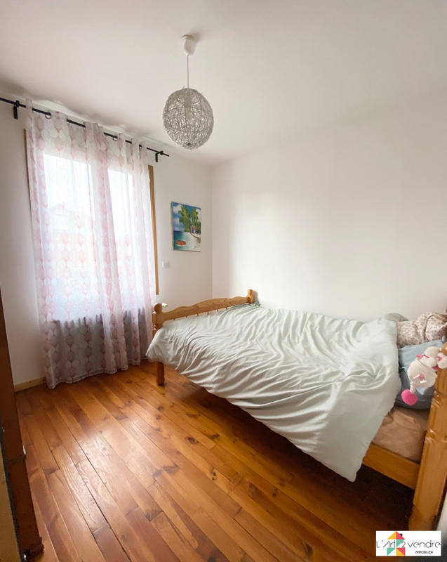 Maison traditionnelle - 100 m² - 5 pièces