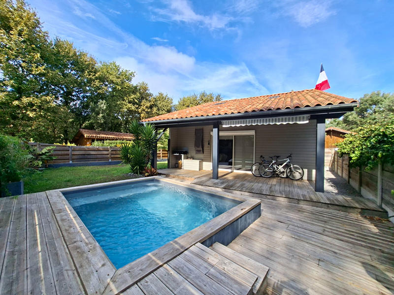 Maison - 311 m² - 10 pièces