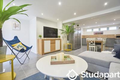 Chambre - 12 m² - 1 pièce