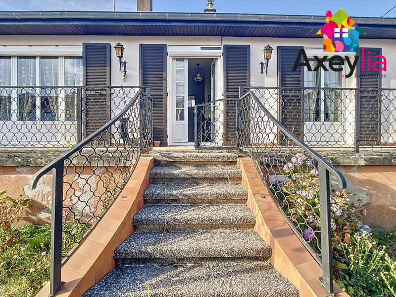 Maison - 99 m² - 5 pièces