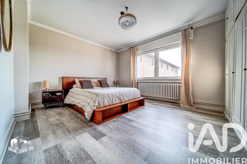 Appartement - 99 m² - 4 pièces