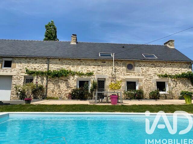 Maison - 250 m² - 9 pièces