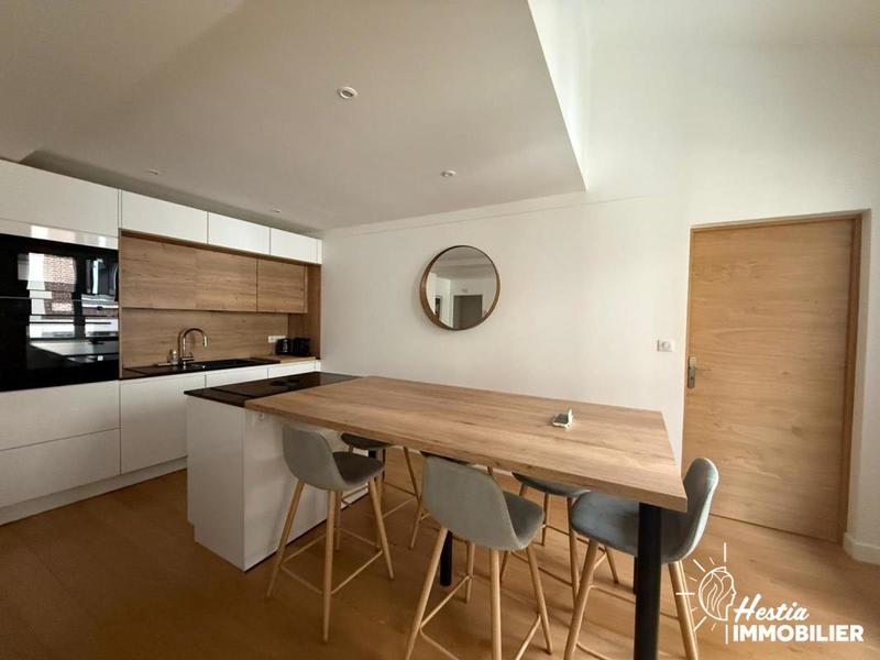 Appartement - 99 m² - 5 pièces