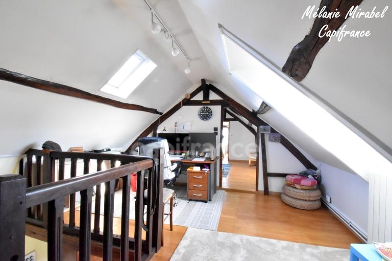 Maison - 98 m² - 5 pièces