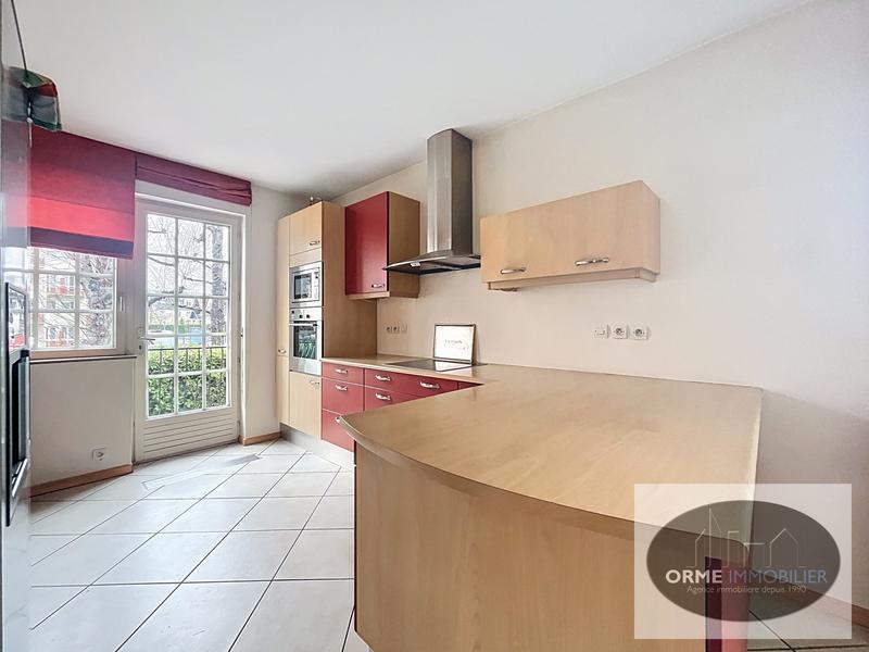 Maison - 166 m² - 7 pièces