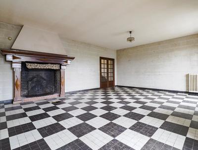 Maison - 298 m² - 9 pièces