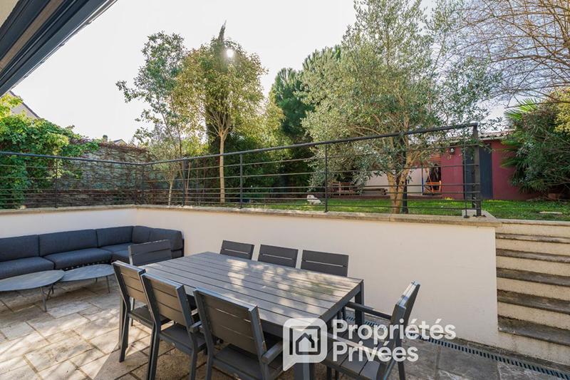 Maison - 187 m² - 8 pièces