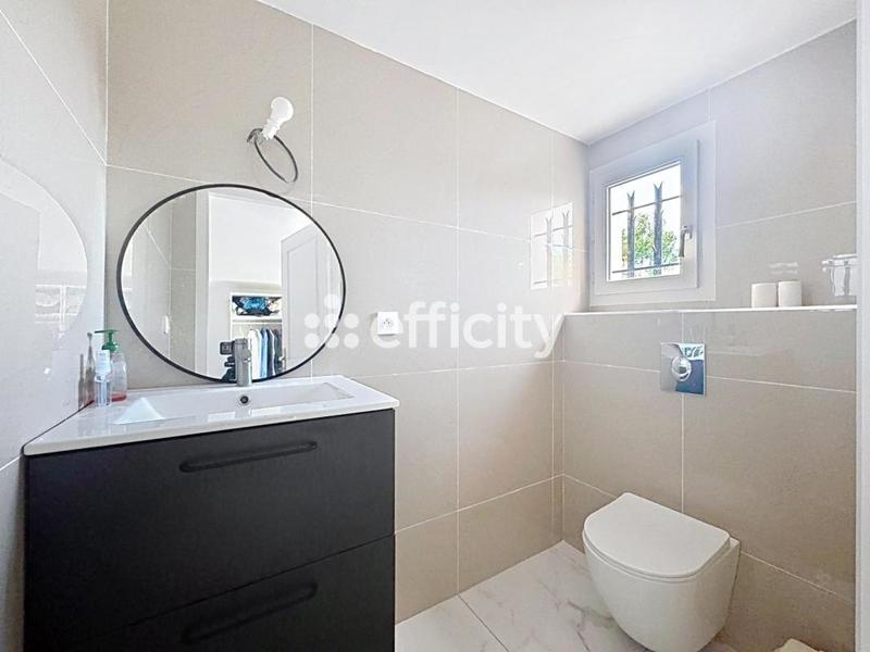 Maison - 145 m² - 5 pièces