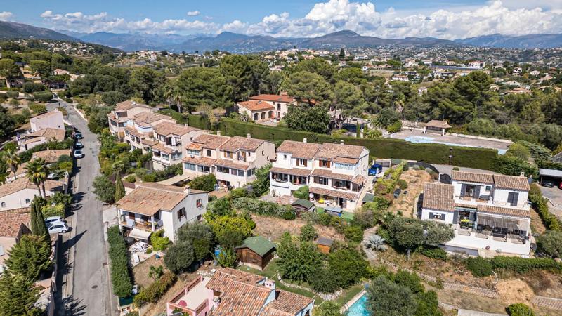 Maison - 107 m² - 5 pièces