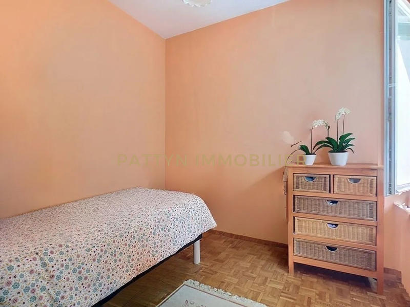 Appartement - 83 m² - 3 pièces