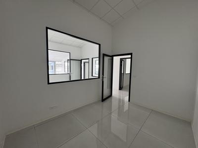 Bureau - 100 m² - 1 pièce