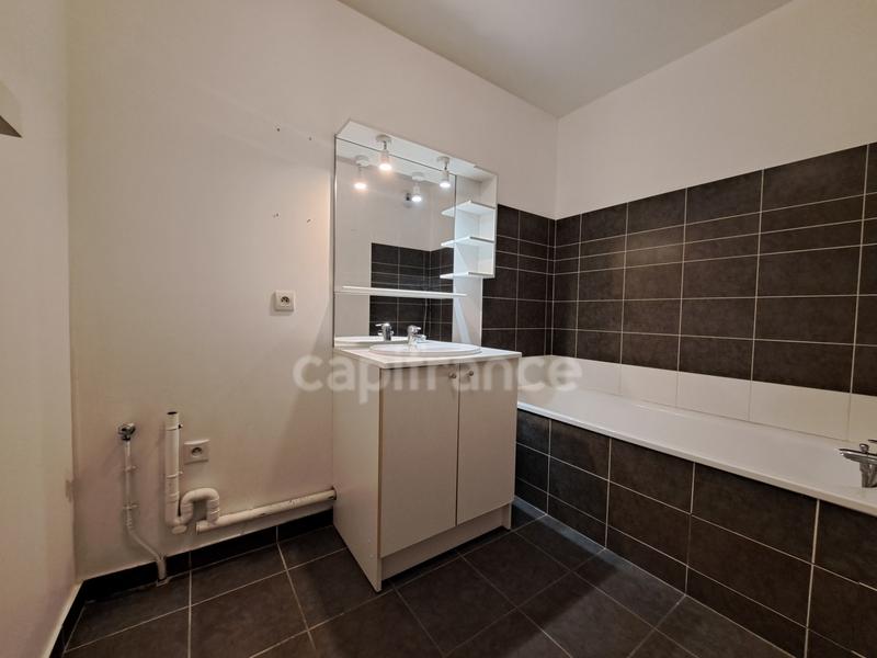 Appartement - 70 m² - 4 pièces