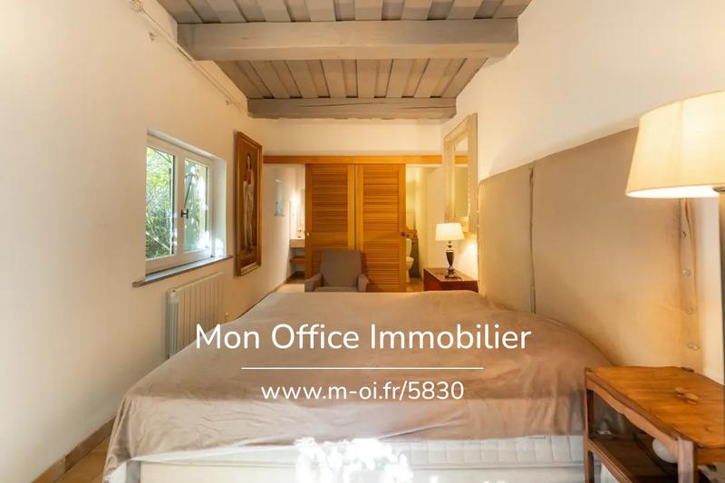 Maison - 178 m² - 7 pièces