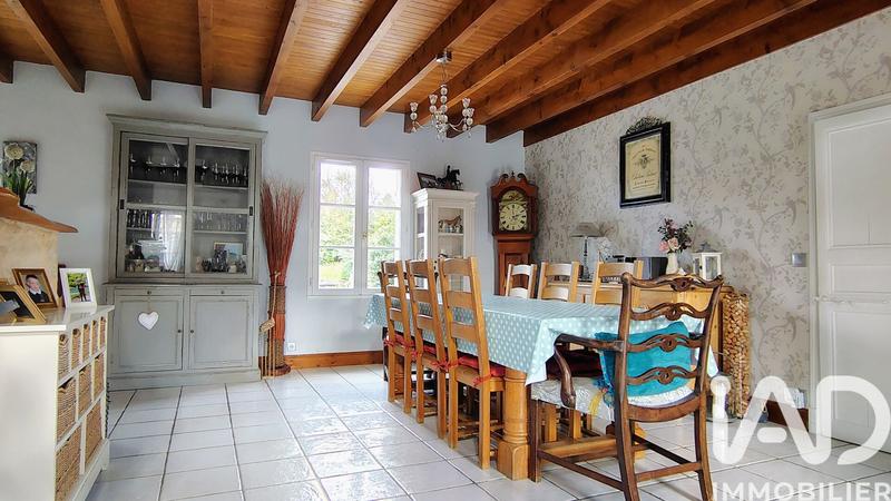 Maison - 170 m² - 9 pièces
