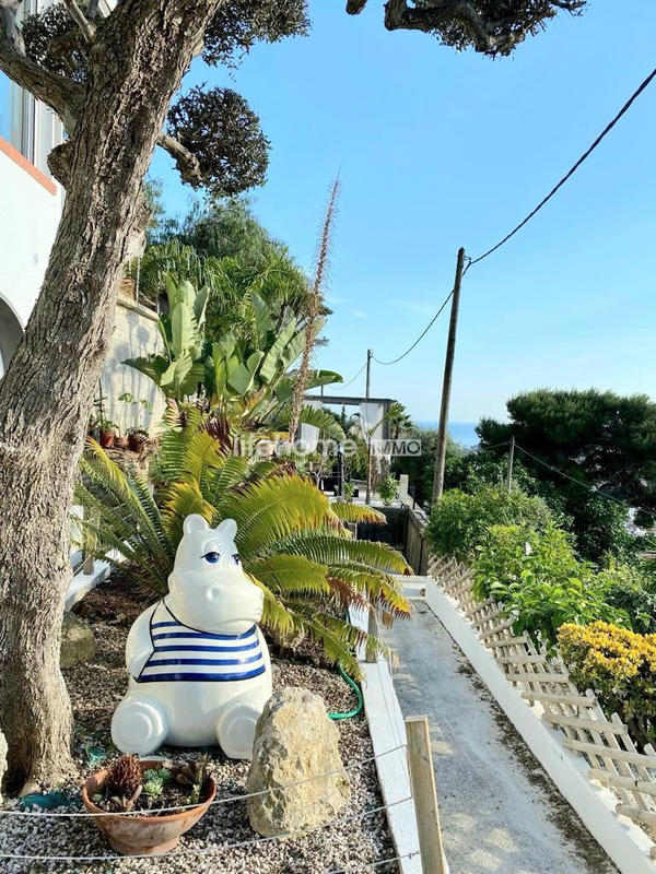 Villa - 145 m² - 5 pièces