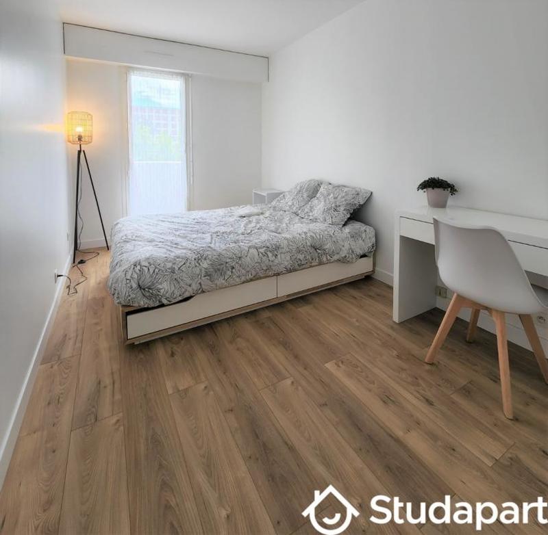 Chambre - 10 m² - 1 pièce
