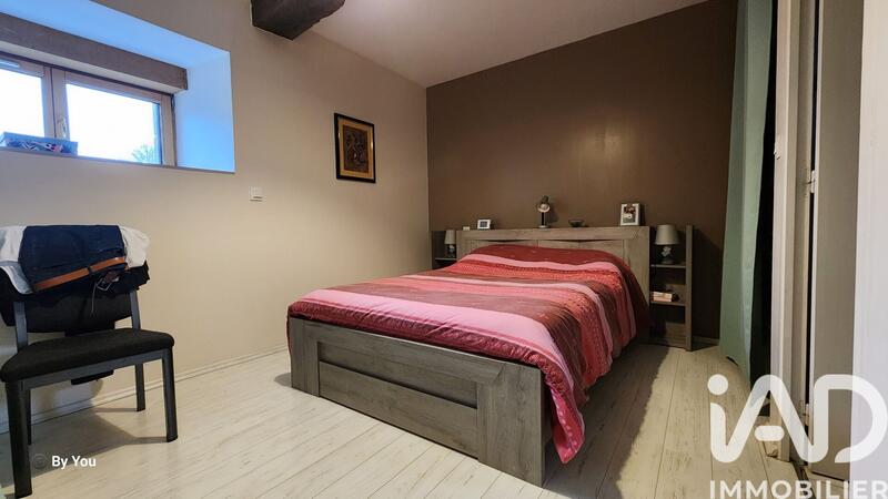 Maison - 176 m² - 9 pièces