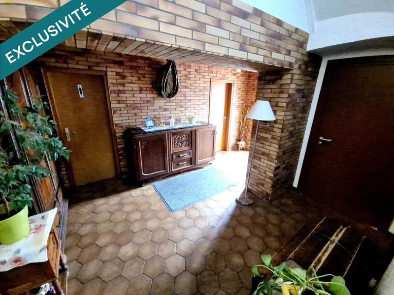 Local commercial - 885 m² - 12 pièces