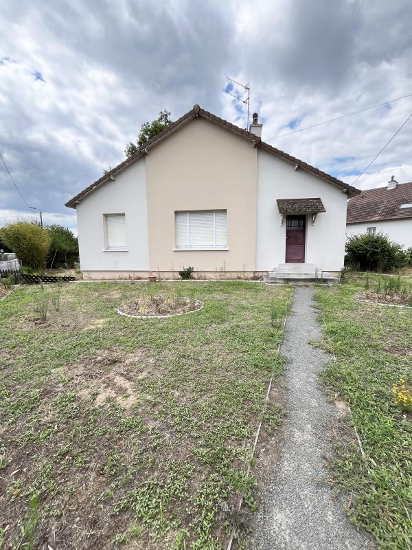 Maison - 98 m² - 5 pièces