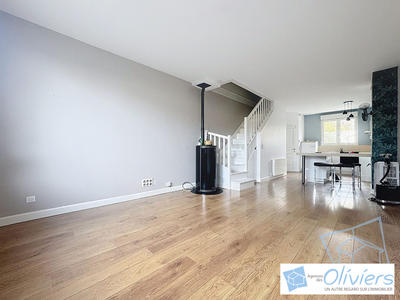 Maison - 84 m² - 4 pièces