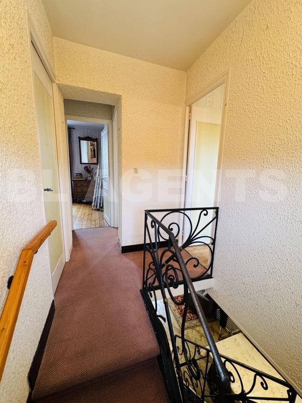 Maison - 98 m² - 6 pièces