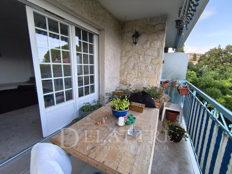 Appartement - 105 m² - 3 pièces