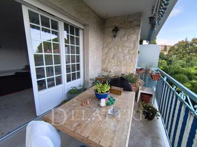 Appartement - 105 m² - 3 pièces