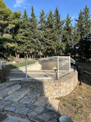 Propriété - 230 m² - 6 pièces