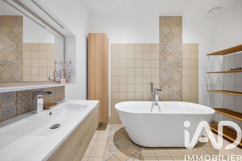 Appartement - 143 m² - 5 pièces