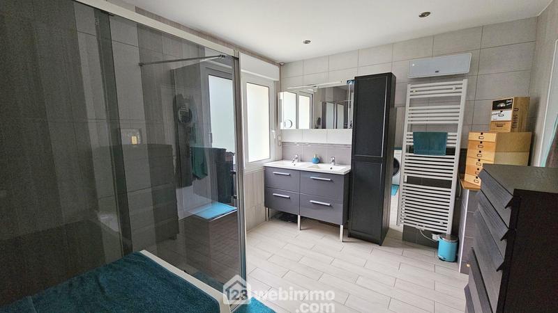 Maison - 199 m² - 6 pièces