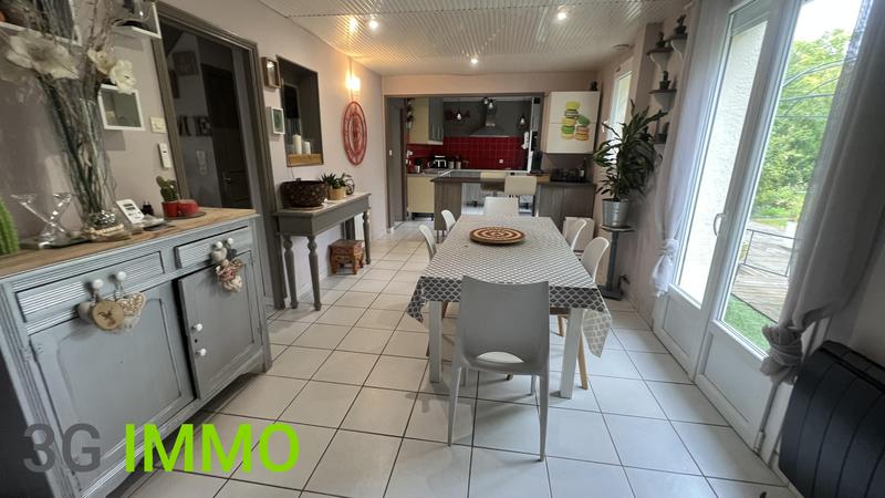 Maison traditionnelle - 170 m² - 7 pièces