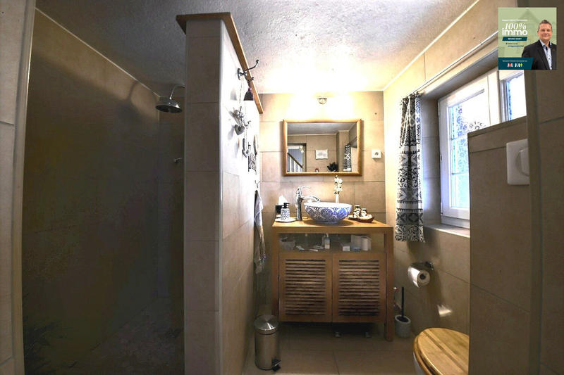 Maison - 226 m² - 6 pièces